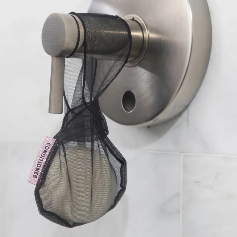 Beauty Bar Bag - Conditioner, Black / Kitsch