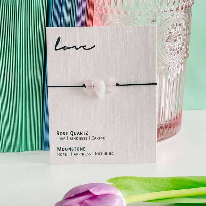 Hovedbilde Krystallarmbånd, Love / by Molly&Izzie