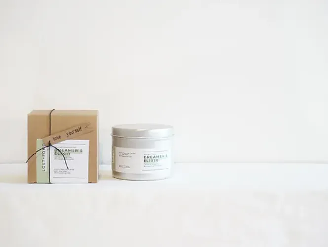 Hovedbilde 200ml duftlys i metallboks - Lemon & Rosemary  / Lost + Fond