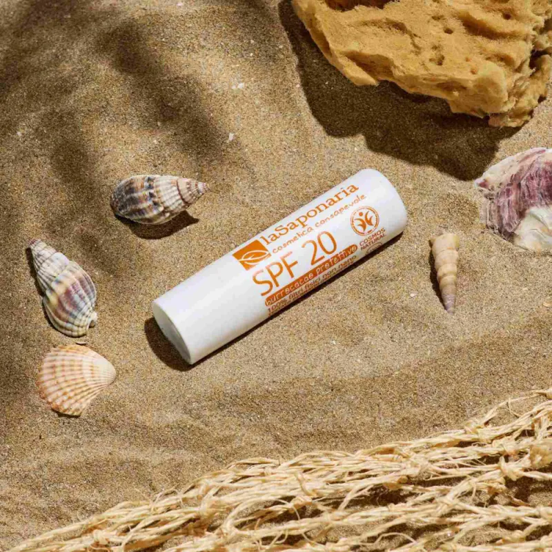 SPF 20 Protective Lip Balm / La saponaria